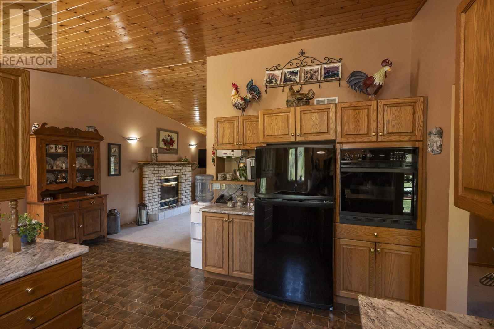 3476 Dawson Rd, Thunder Bay, Ontario  P7G 2G7 - Photo 18 - TB251412