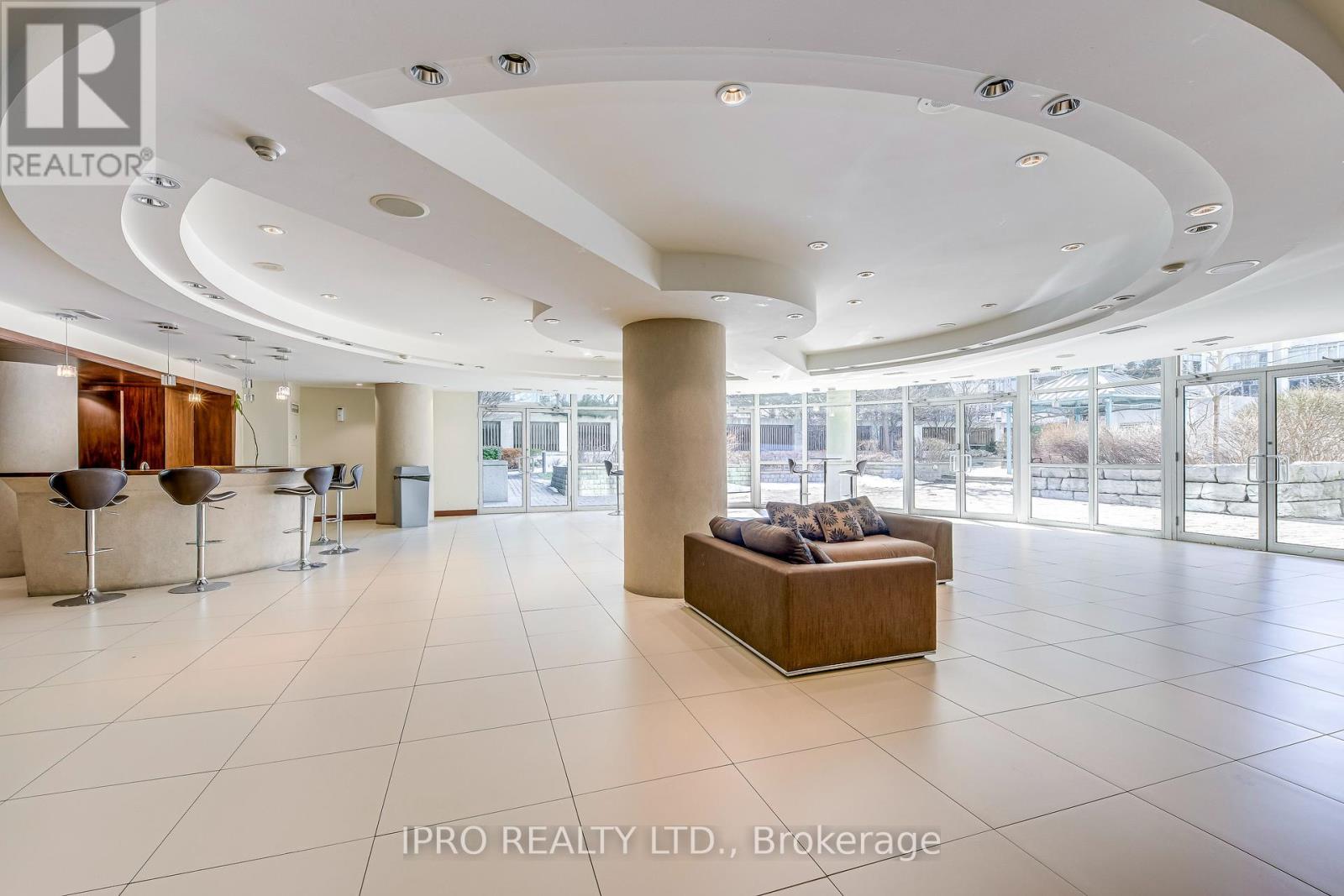 604 - 220 Burnhamthorpe Road W, Mississauga, Ontario  L5B 4N4 - Photo 23 - W12118391