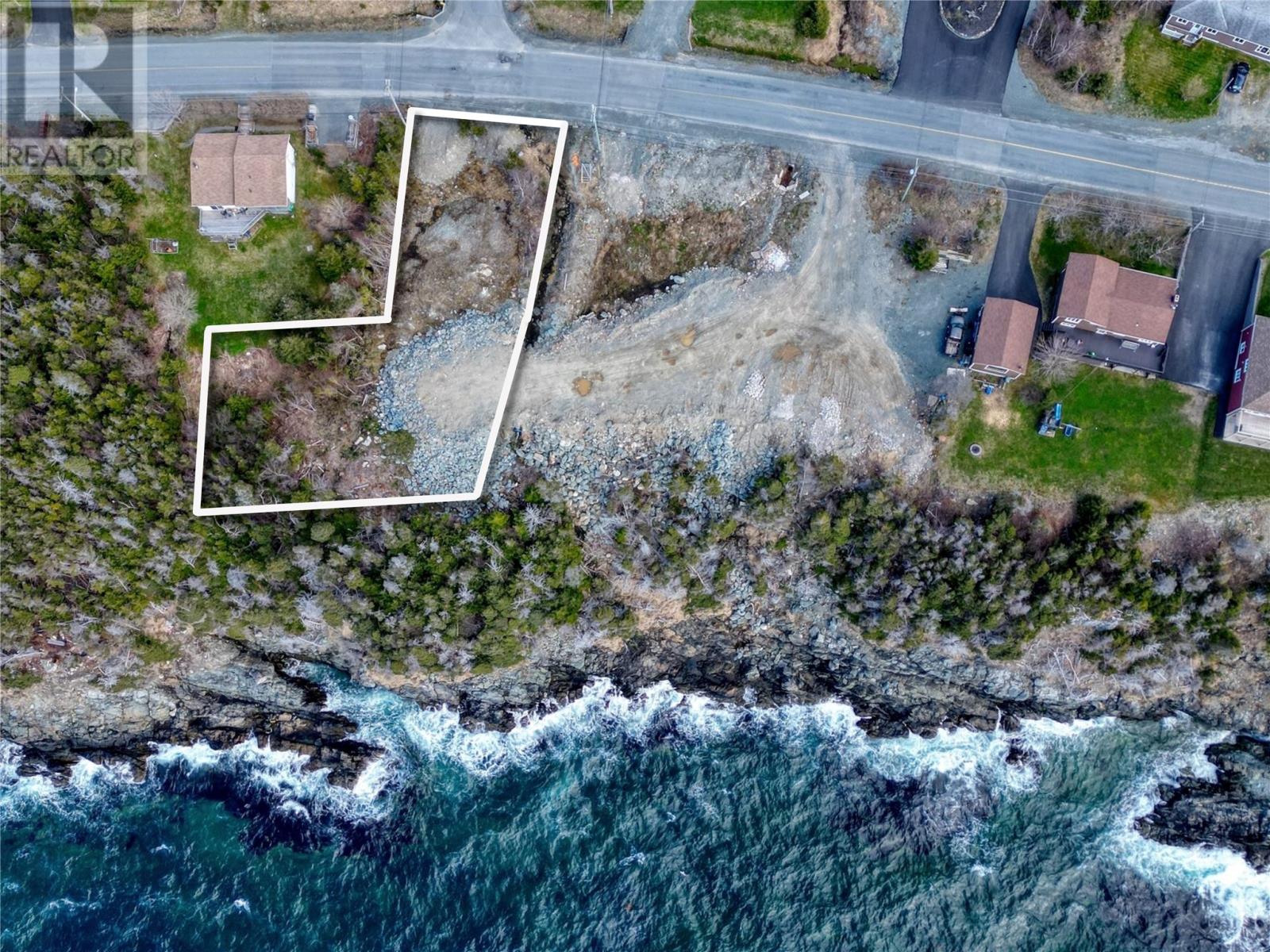 Property at 655 St. Thomas Line image 3