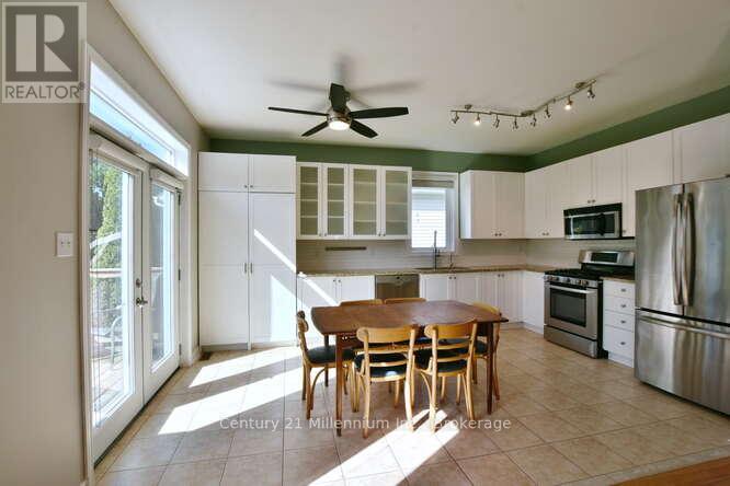 68 Oriole Crescent, Wasaga Beach, Ontario  L9Z 1A9 - Photo 12 - S12180974