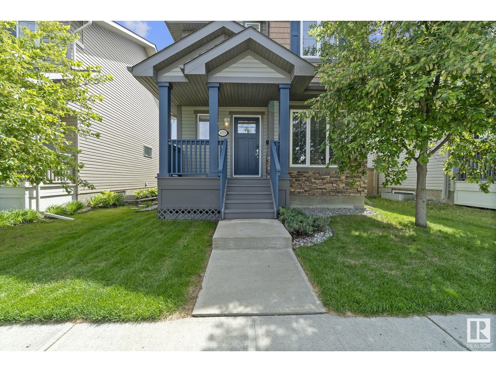 1171 Chappelle Bv Sw, Edmonton, Alberta  T6W 2E9 - Photo 3 - E4439070