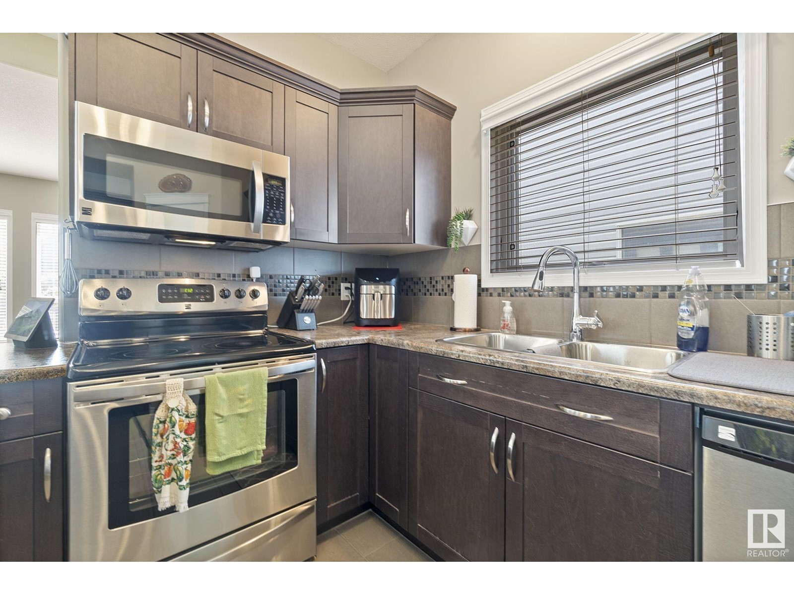 1171 Chappelle Bv Sw, Edmonton, Alberta  T6W 2E9 - Photo 9 - E4439070