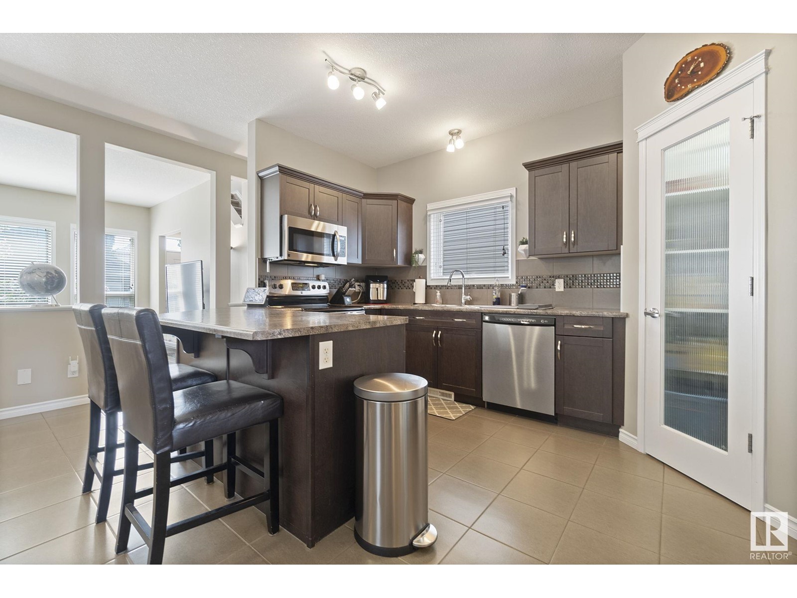 1171 Chappelle Bv Sw, Edmonton, Alberta  T6W 2E9 - Photo 7 - E4439070