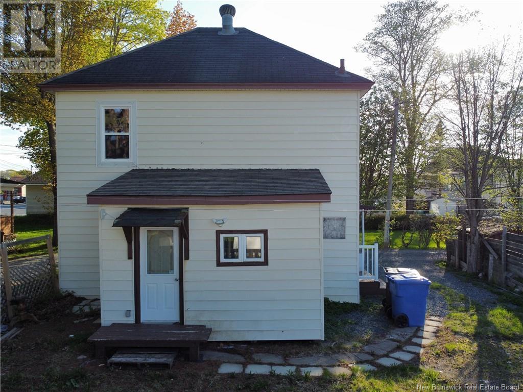 Property at 320 St. Andrew Street image 3