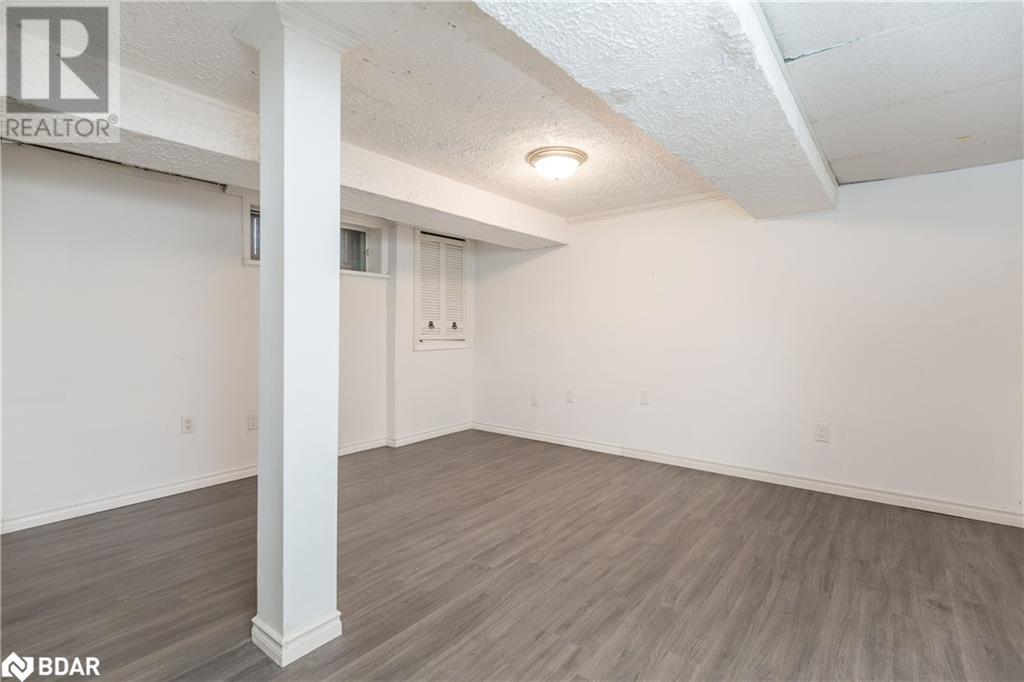 11 Broad Street, Penetanguishene, Ontario  L9M 1E9 - Photo 36 - 40734278