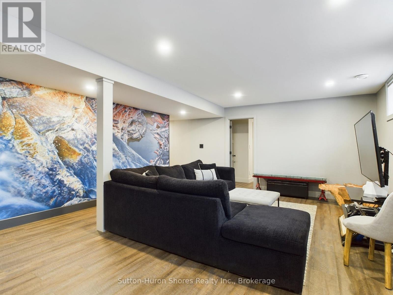 17 Westlinks Drive, Saugeen Shores, Ontario  N0H 2C3 - Photo 33 - X12180912