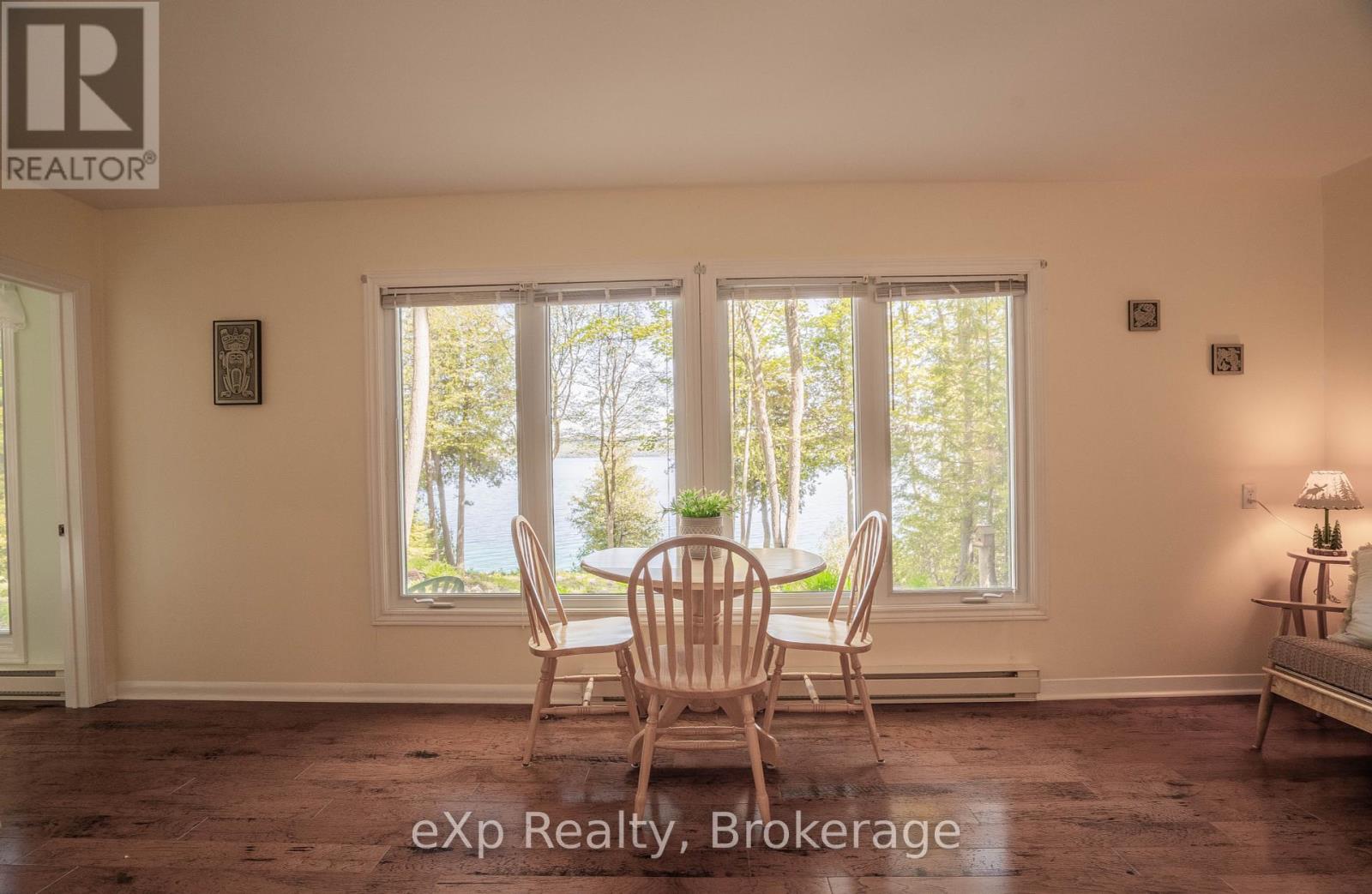 554 Mallory Beach Road, South Bruce Peninsula, Ontario  N0H 2T0 - Photo 17 - X12180954