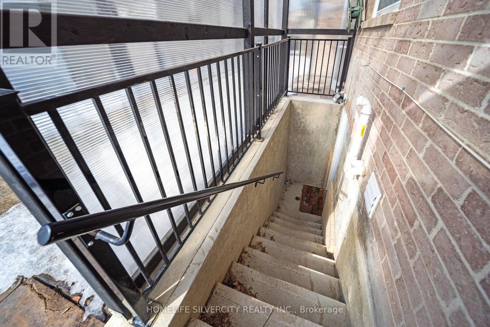 14 Rembrandt Crescent, Brampton (Fletcher's Creek South), Ontario  L6Y 3M8 - Photo 33 - W12180806