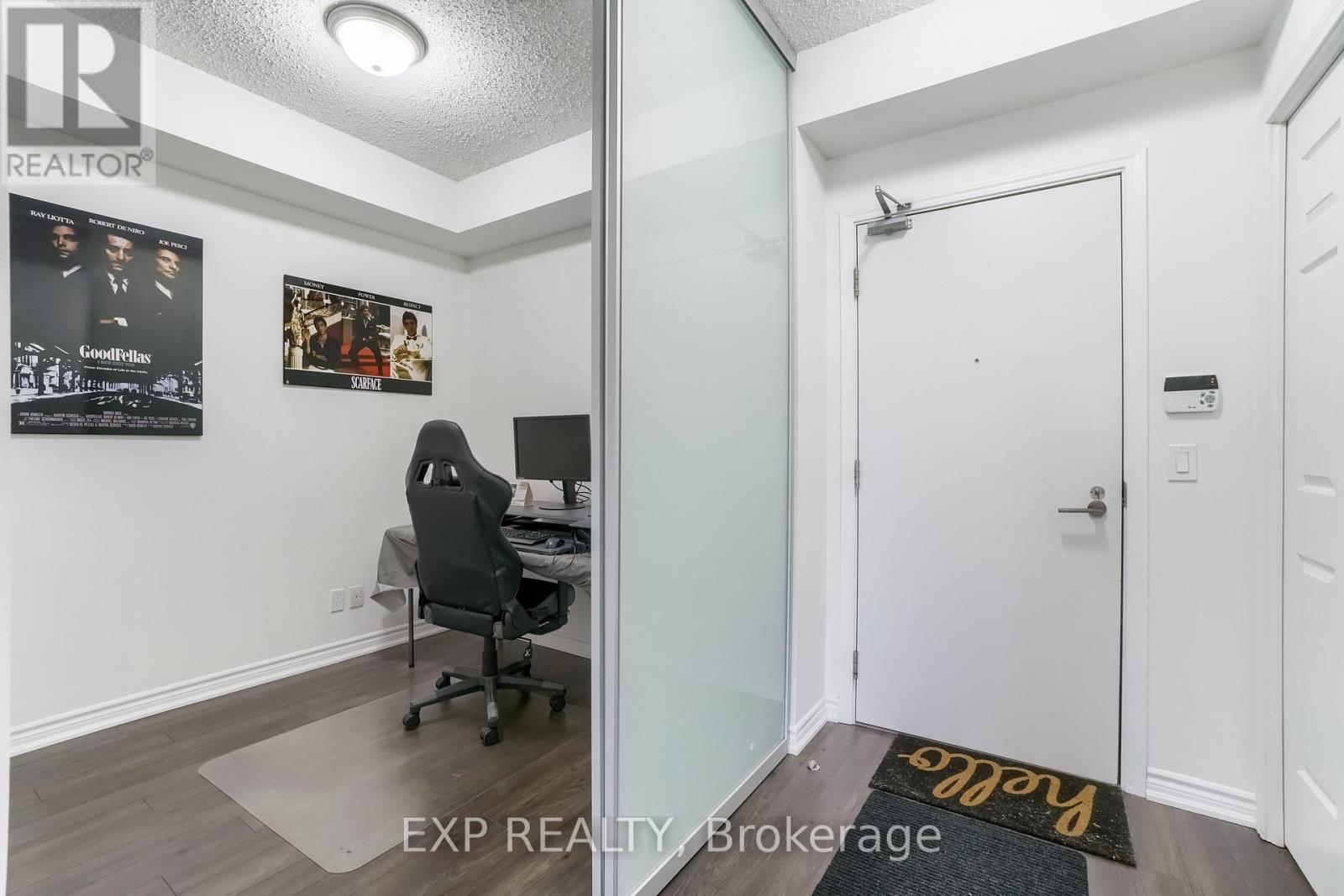 708 - 15 James Finlay Way, Toronto (Downsview-Roding-Cfb), Ontario  M3M 0B3 - Photo 2 - W12180836