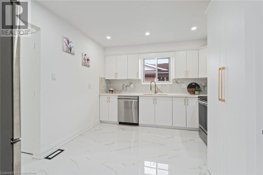 29 Juanita Drive, Hamilton, Ontario  L9C 2G4 - Photo 8 - 40734998