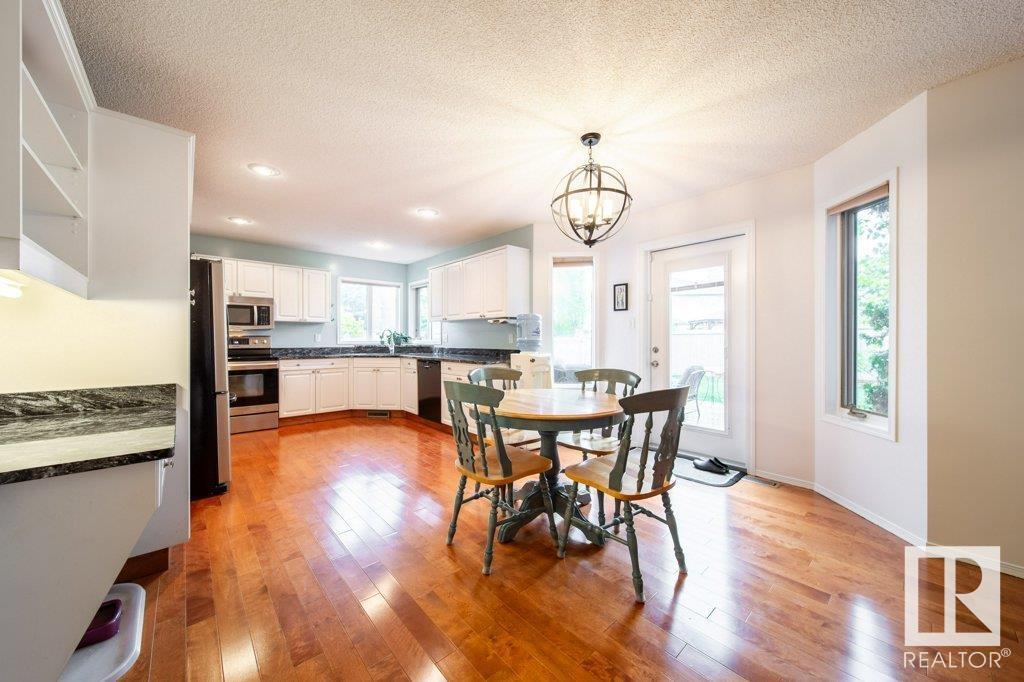 1025 112 St Nw, Edmonton, Alberta  T6J 6S1 - Photo 21 - E4439071