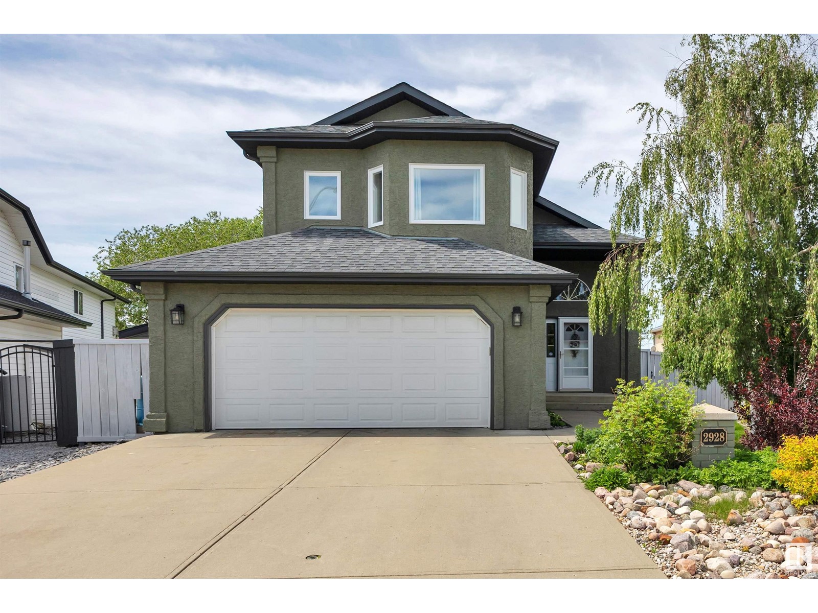 2928 39 Av Nw, Edmonton, Alberta  T6T 1L2 - Photo 1 - E4439073