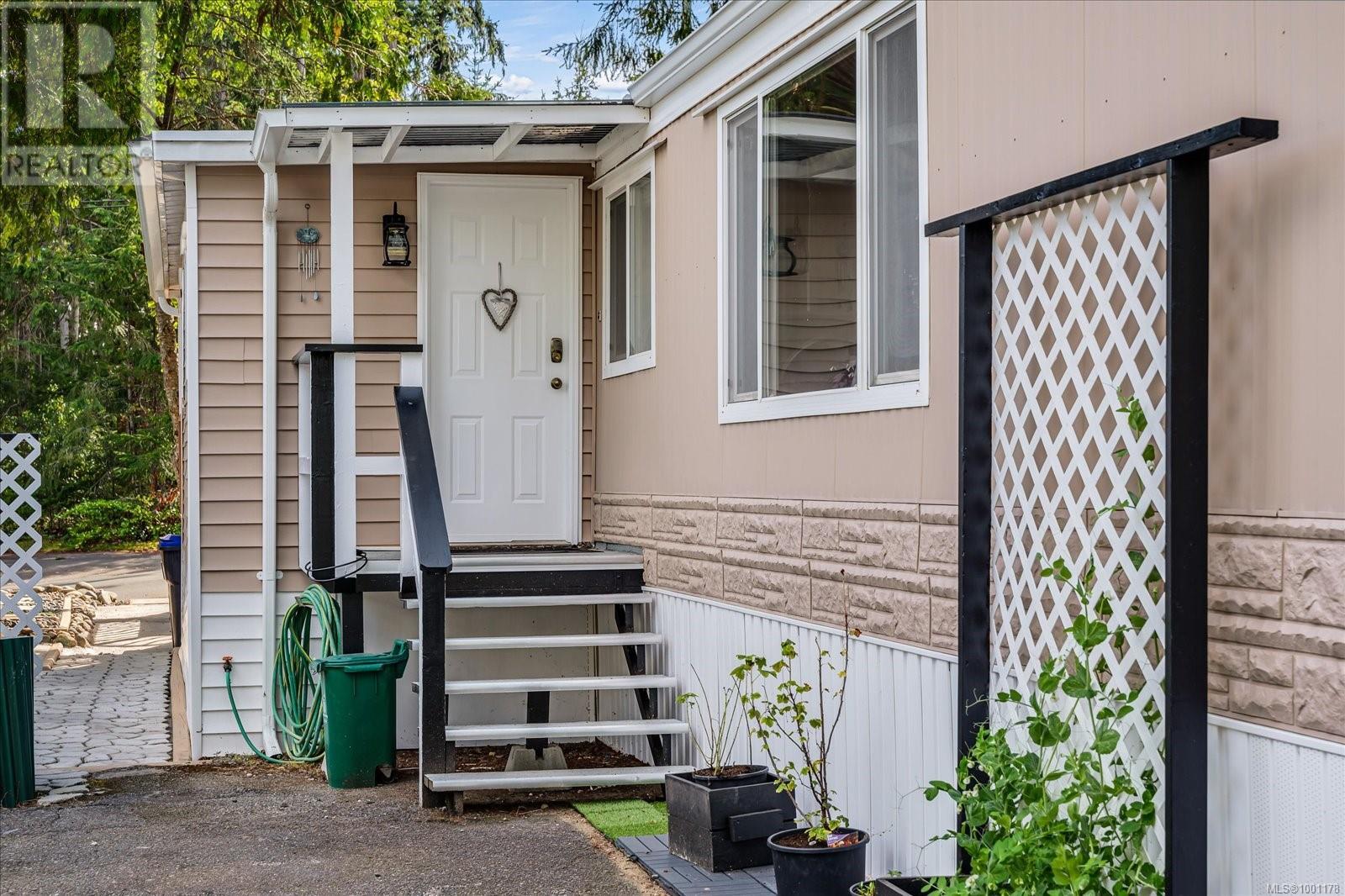 7 1247 Arbutus Rd, Parksville, British Columbia  V9P 1R4 - Photo 4 - 1001178