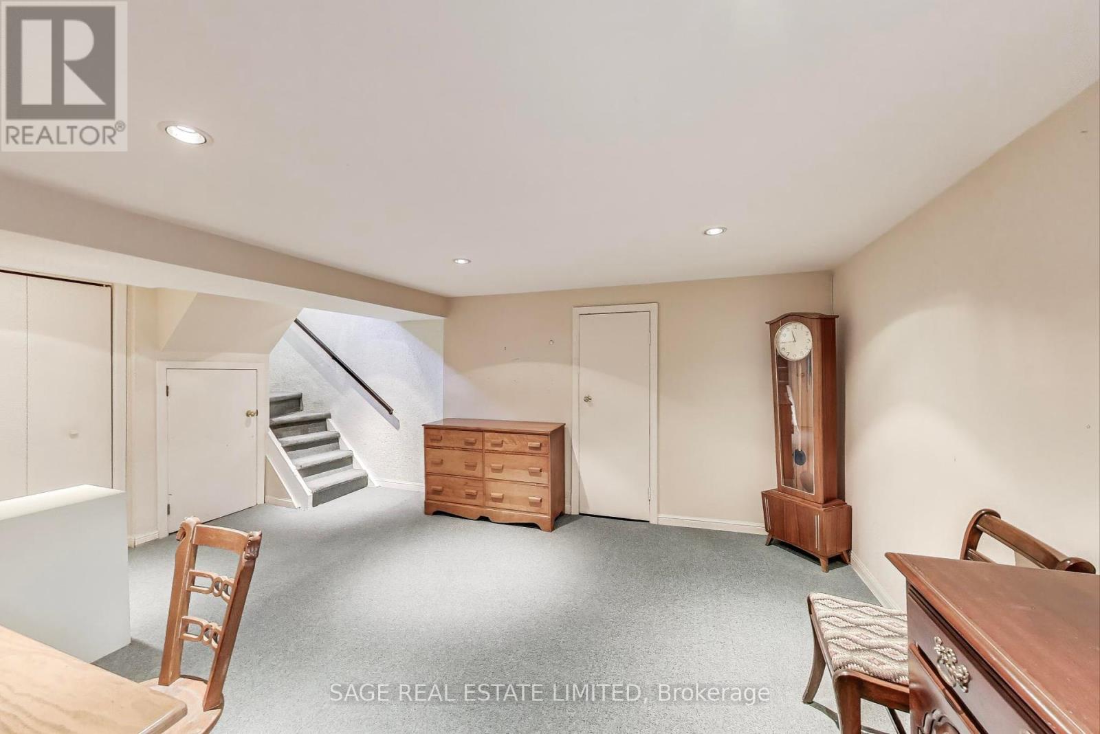 109 Parklea Drive, Toronto, Ontario  M4G 2J9 - Photo 16 - C12180868