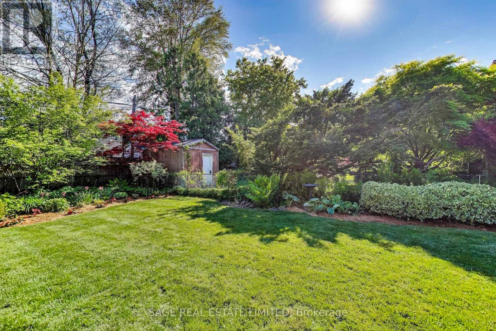 109 Parklea Drive, Toronto, Ontario  M4G 2J9 - Photo 24 - C12180868