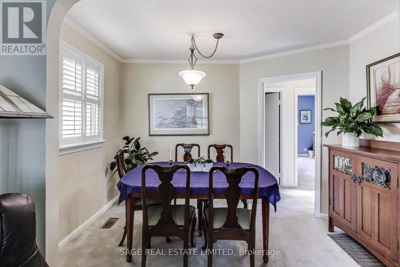 109 Parklea Drive, Toronto, Ontario  M4G 2J9 - Photo 6 - C12180868