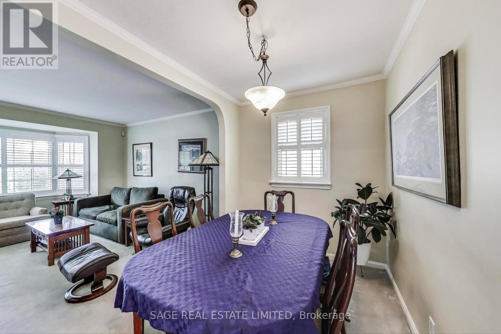 109 Parklea Drive, Toronto, Ontario  M4G 2J9 - Photo 7 - C12180868