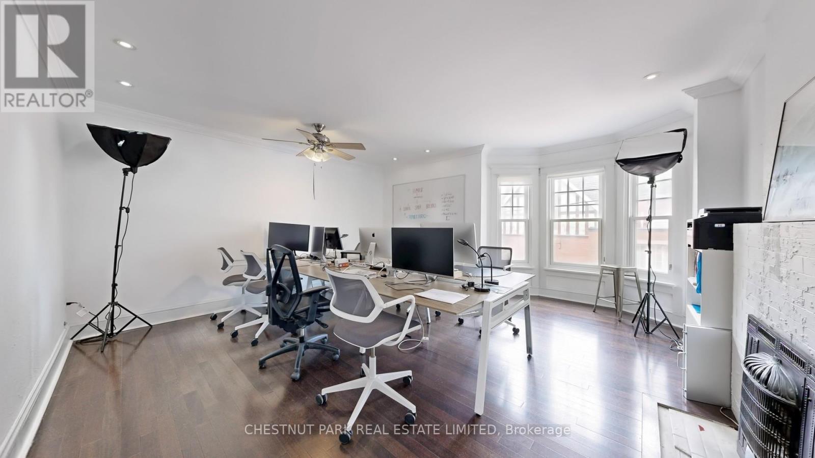 9 Edgedale Road, Toronto, Ontario  M4X 1N5 - Photo 16 - C12180904