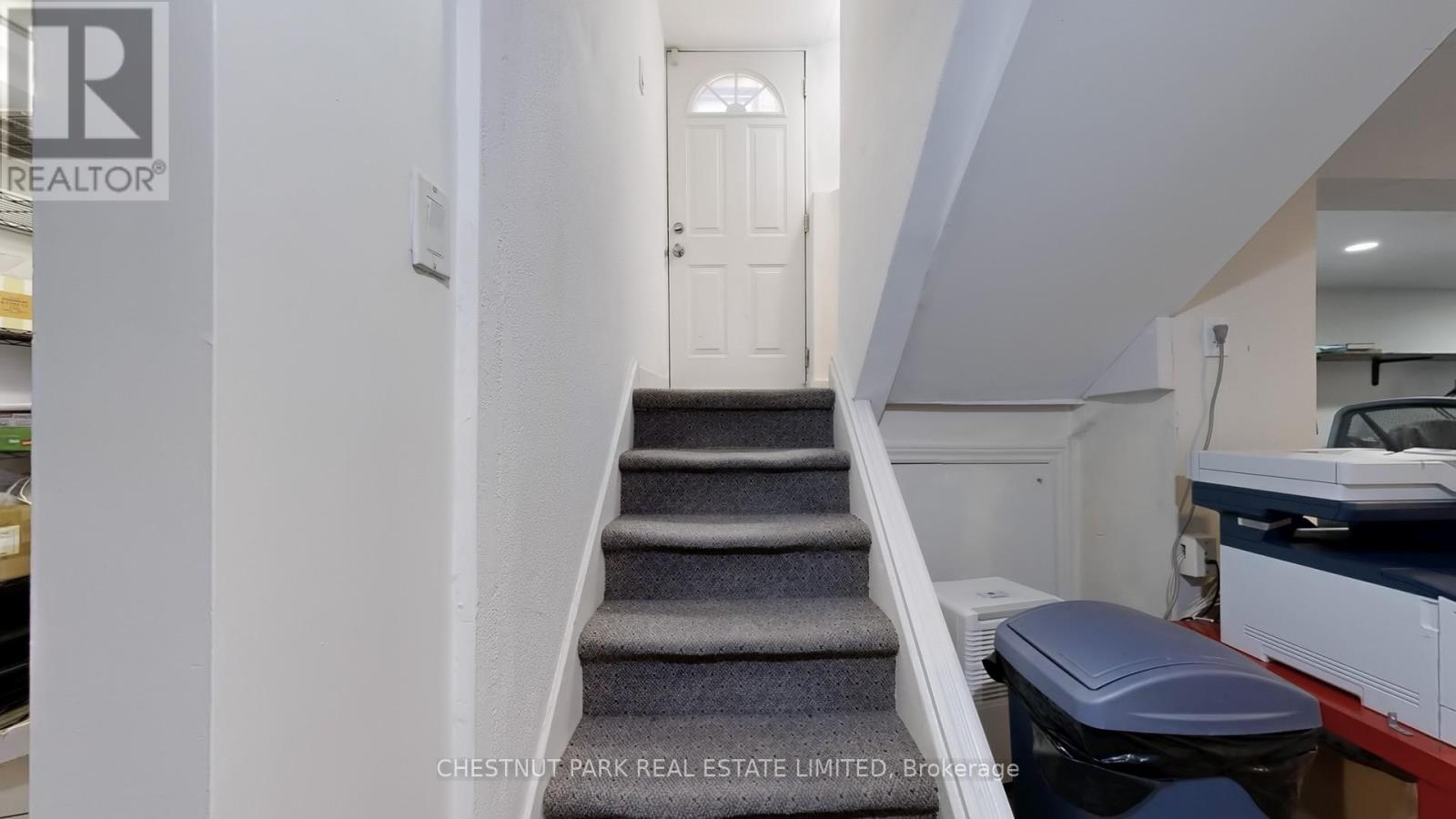 9 Edgedale Road, Toronto, Ontario  M4X 1N5 - Photo 34 - C12180904
