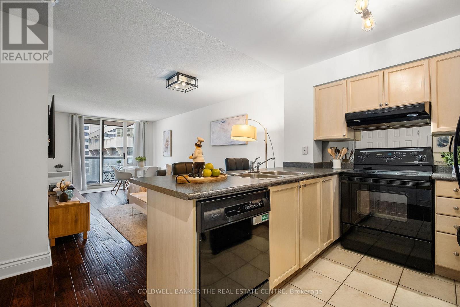 510 - 253 Merton Street N, Toronto, Ontario  M4S 3H2 - Photo 2 - C12180914