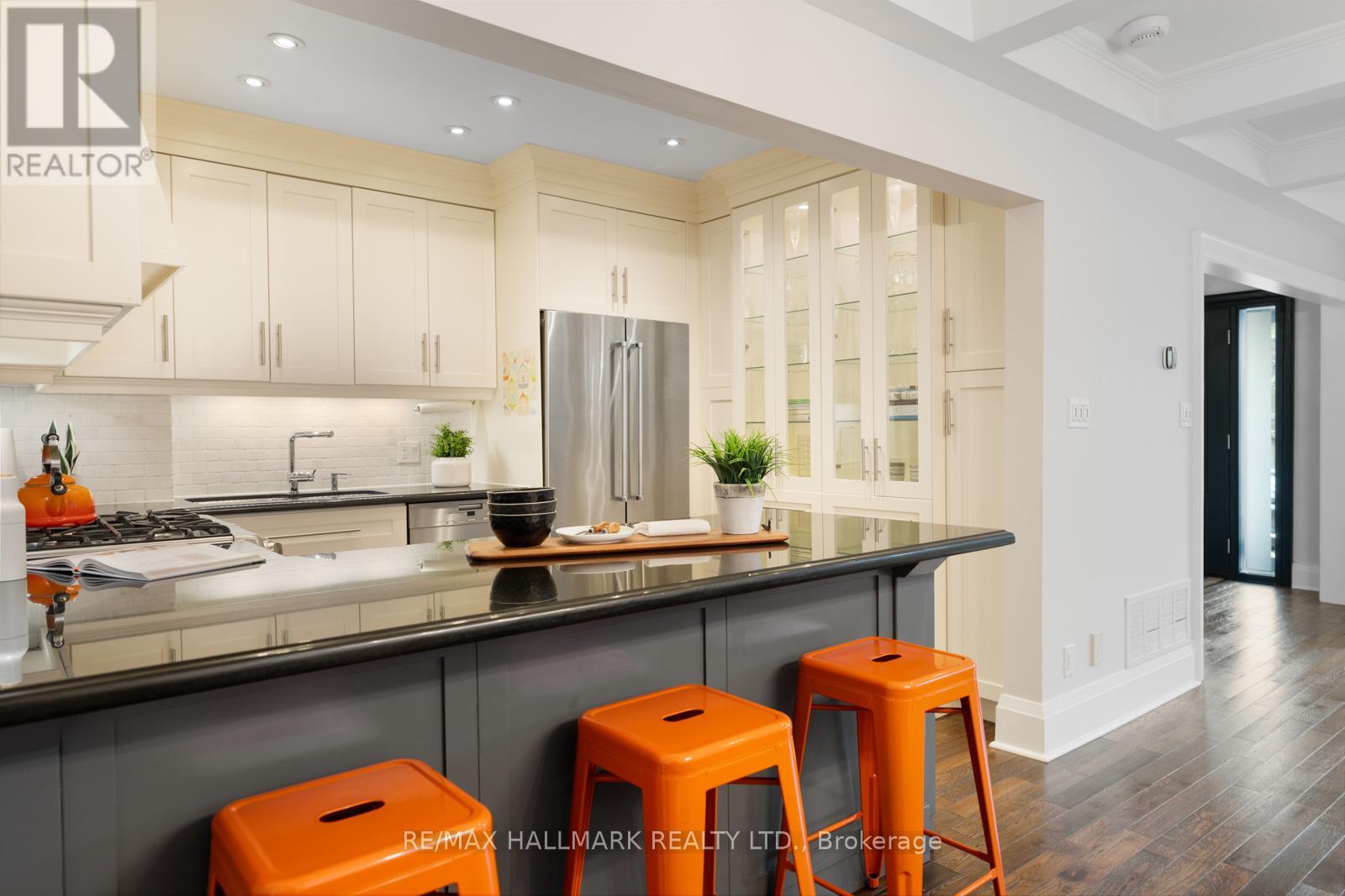 176 Melrose Avenue, Toronto, Ontario  M5M 1Z1 - Photo 15 - C12180980