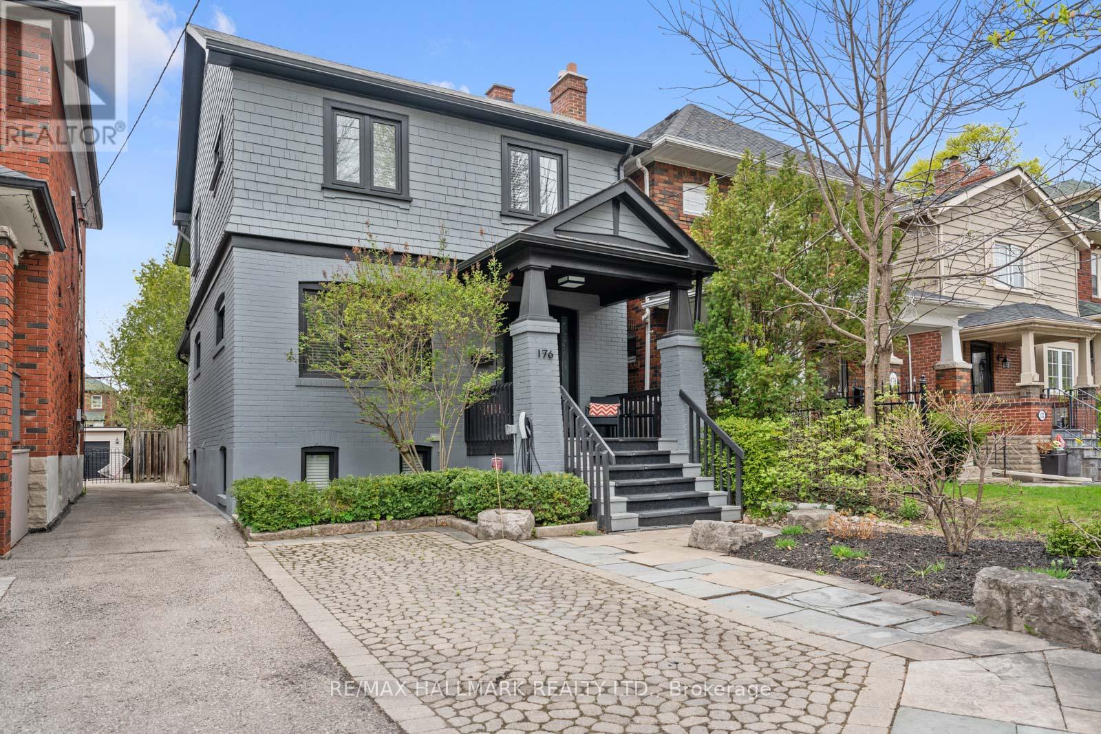 176 Melrose Avenue, Toronto, Ontario  M5M 1Z1 - Photo 2 - C12180980