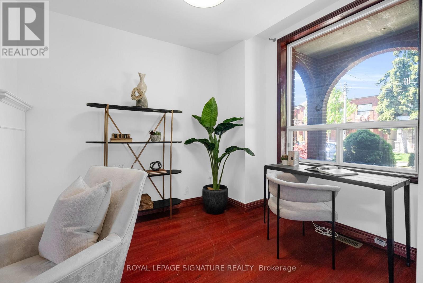 249 Clinton Street, Toronto, Ontario  M6G 2Y7 - Photo 8 - C12181056