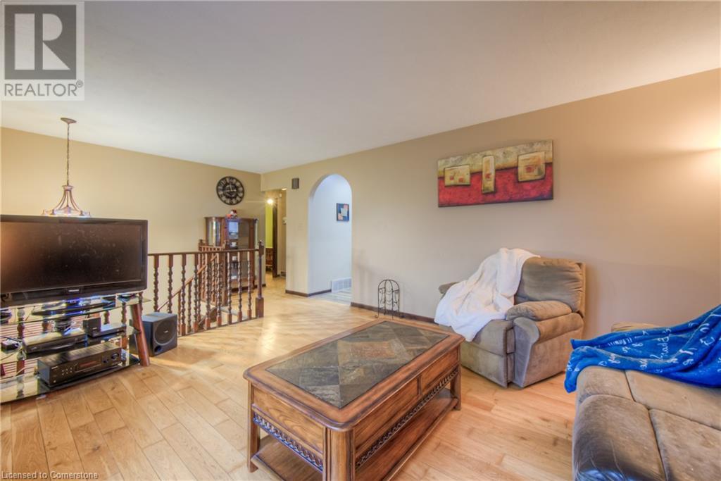 22 Battersea Avenue, St. Catharines, Ontario  L2P 1L7 - Photo 10 - 40734862