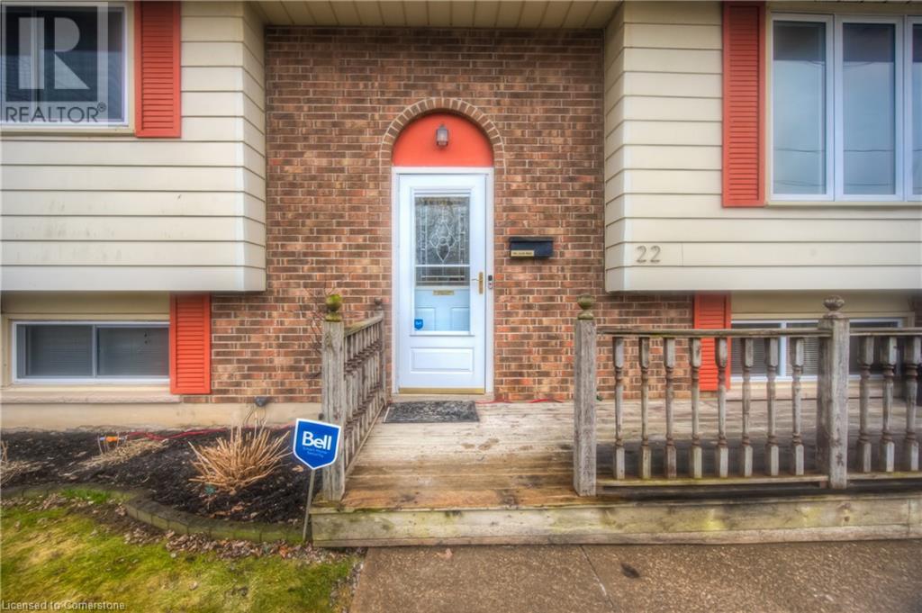22 Battersea Avenue, St. Catharines, Ontario  L2P 1L7 - Photo 5 - 40734862