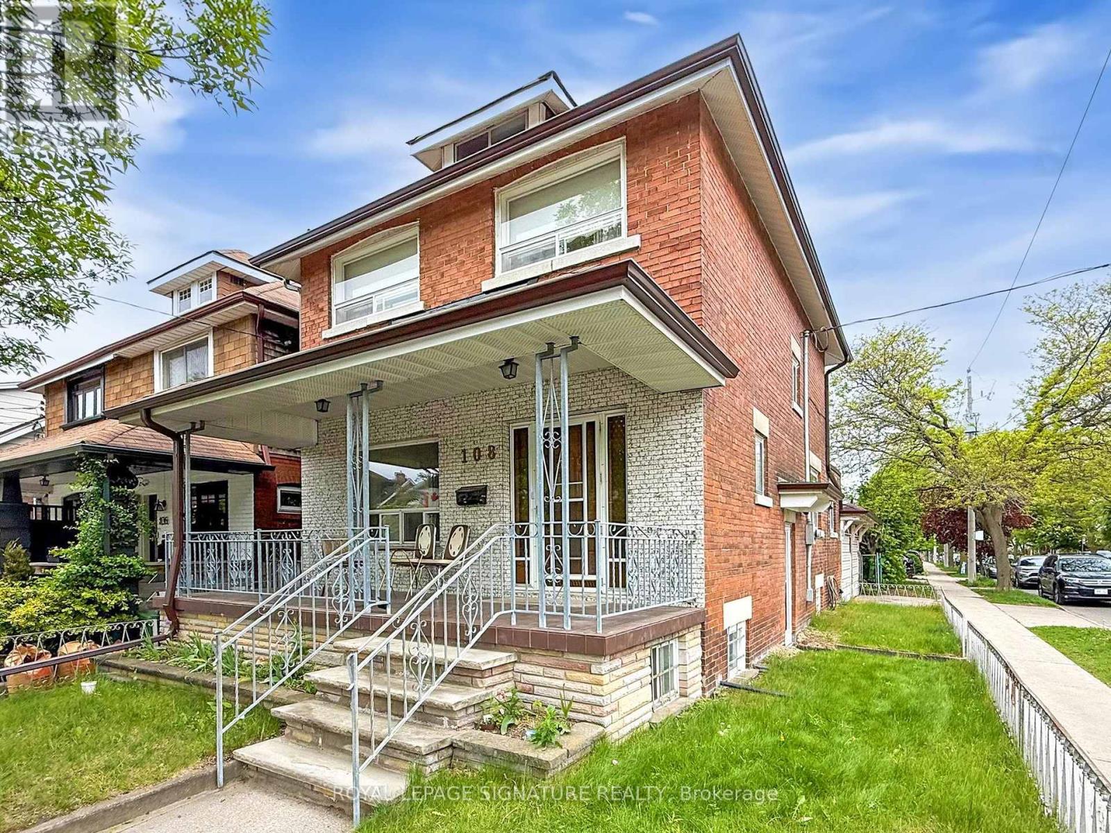 108 Glebemount Avenue, Toronto, Ontario  M4C 3R8 - Photo 3 - E12181002