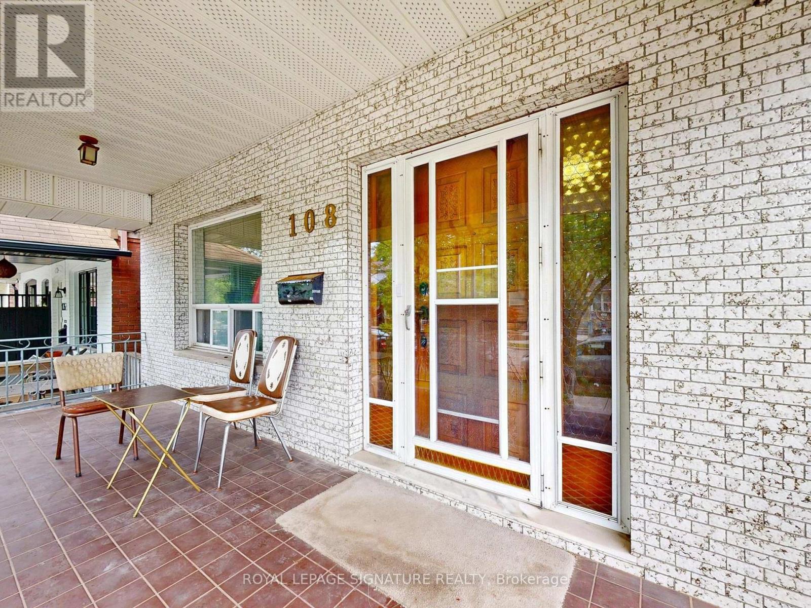 108 Glebemount Avenue, Toronto, Ontario  M4C 3R8 - Photo 4 - E12181002