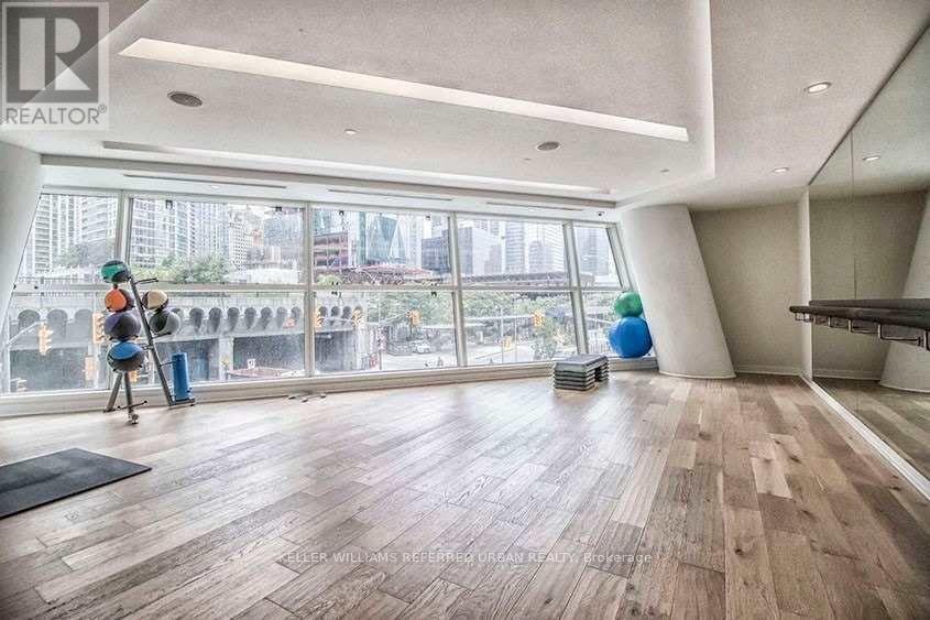 3607 - 8 The Esplanade, Toronto, Ontario  M5E 0A6 - Photo 31 - C12180670