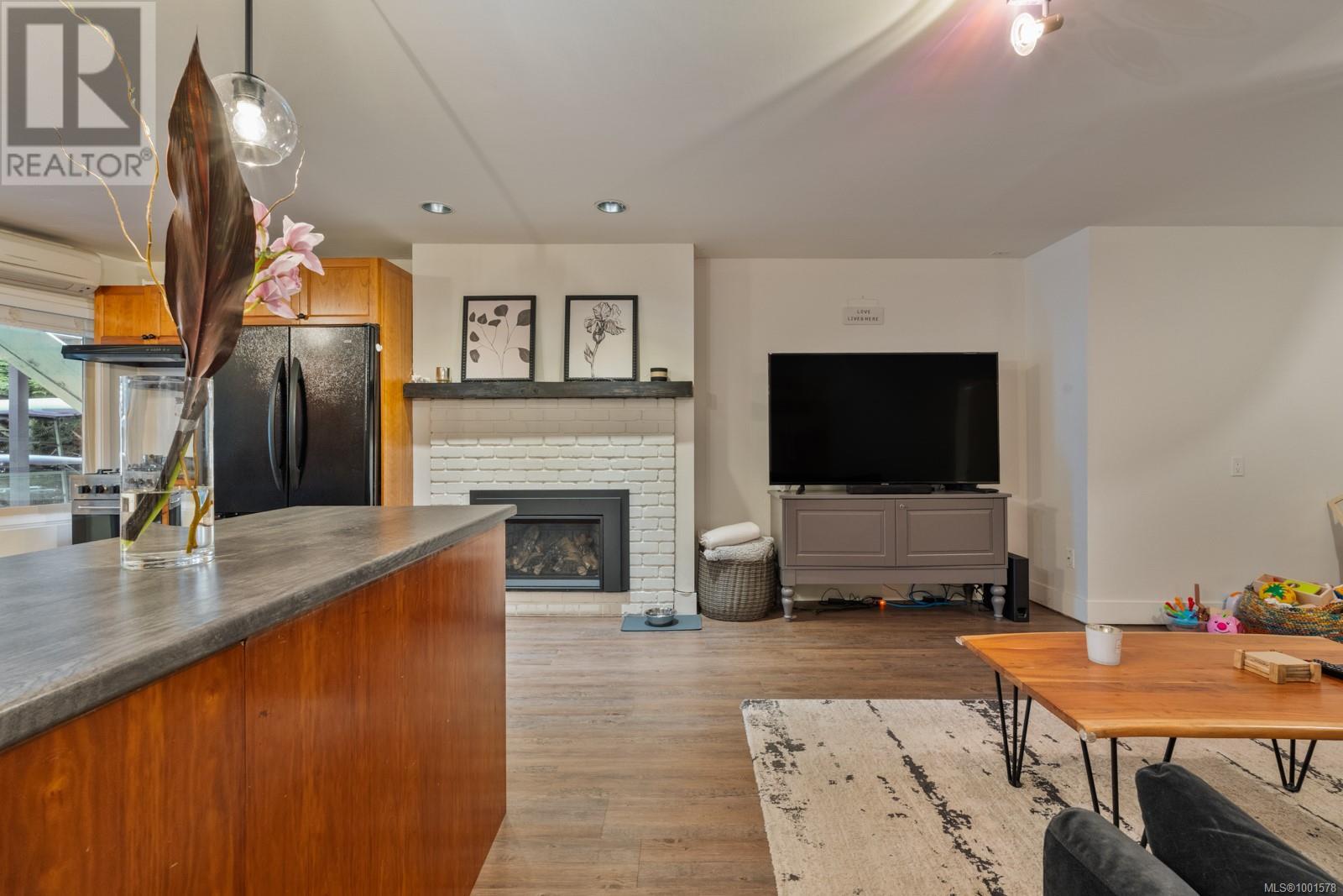 5045 Prospect Lake Rd, Saanich, British Columbia  V9E 1J5 - Photo 47 - 1001578