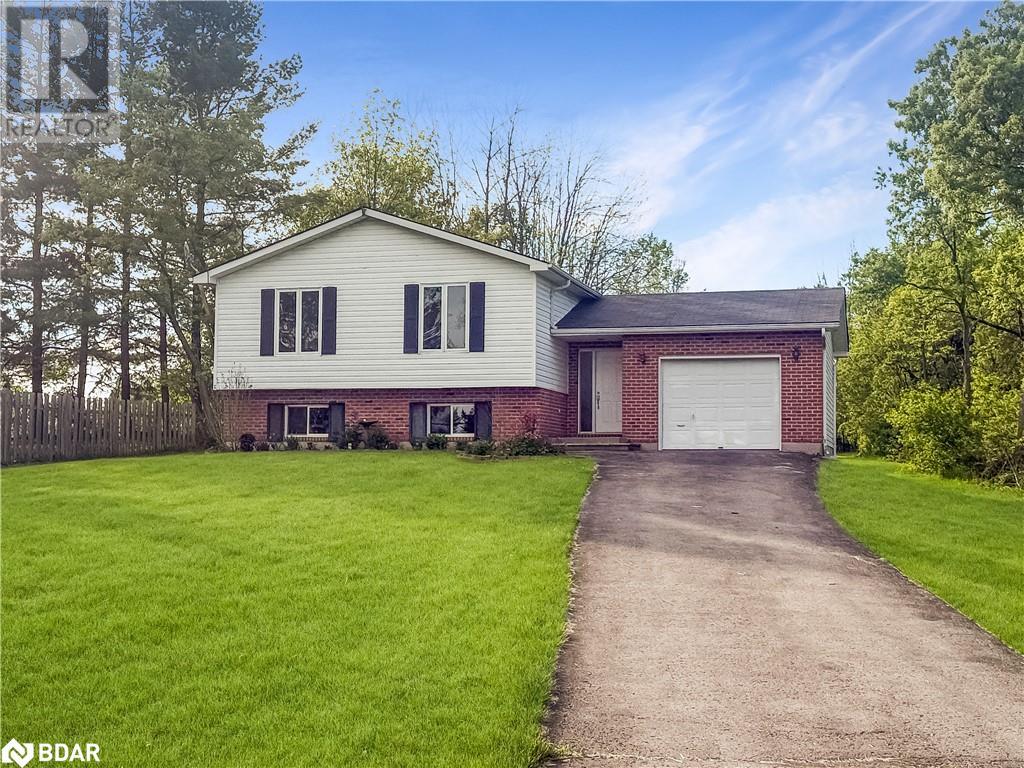691 ADDINGTON STREET, Tamworth, Ontario