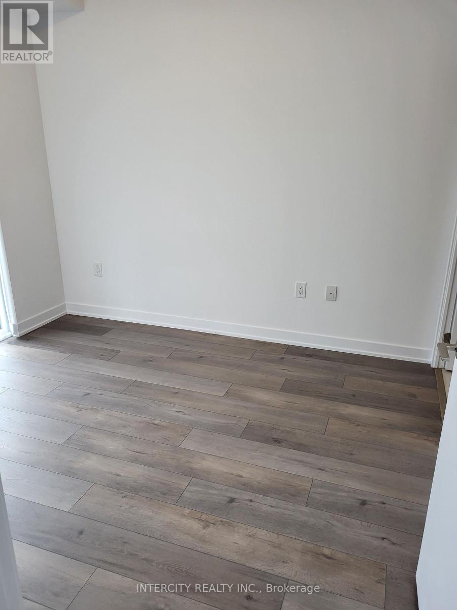 718 - 38 Honeycrisp Crescent, Vaughan, Ontario  L4K 0M7 - Photo 16 - N12181059