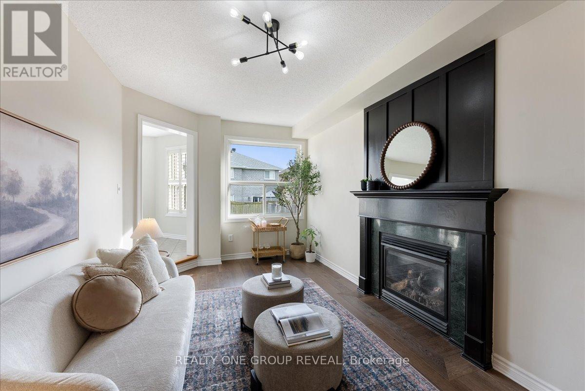 125 Dean Avenue, Barrie (Painswick South), Ontario  L4N 0V4 - Photo 16 - S12180869