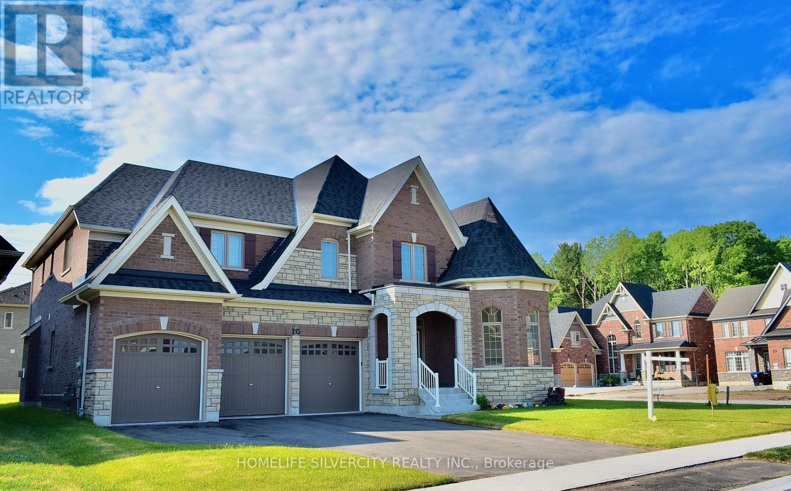 Property at 115 RUGMAN CRESCENT image 2