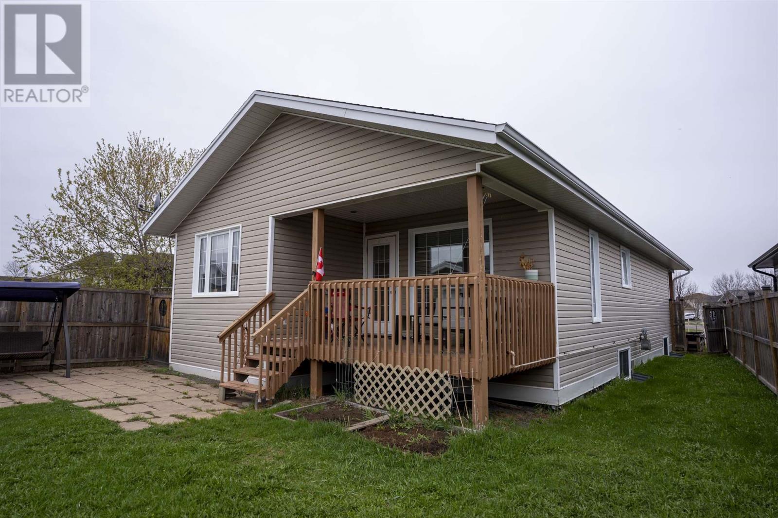 Property at 160 Reindeer AVE image 3