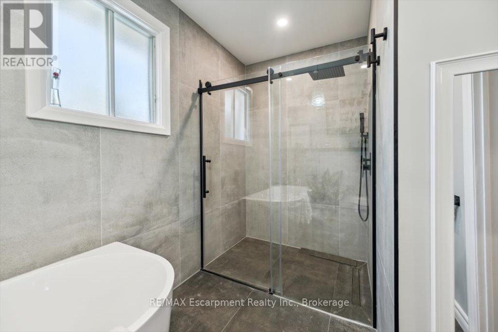 1221 Parsons Lane, Oakville, Ontario  L6M 1K3 - Photo 29 - W12181097
