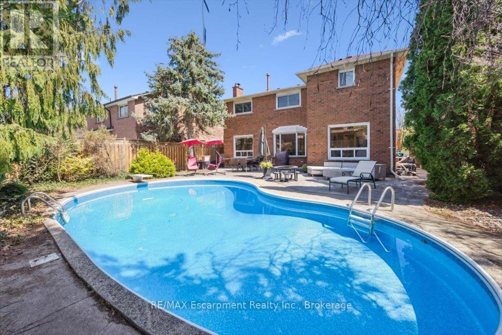 1221 Parsons Lane, Oakville, Ontario  L6M 1K3 - Photo 48 - W12181097