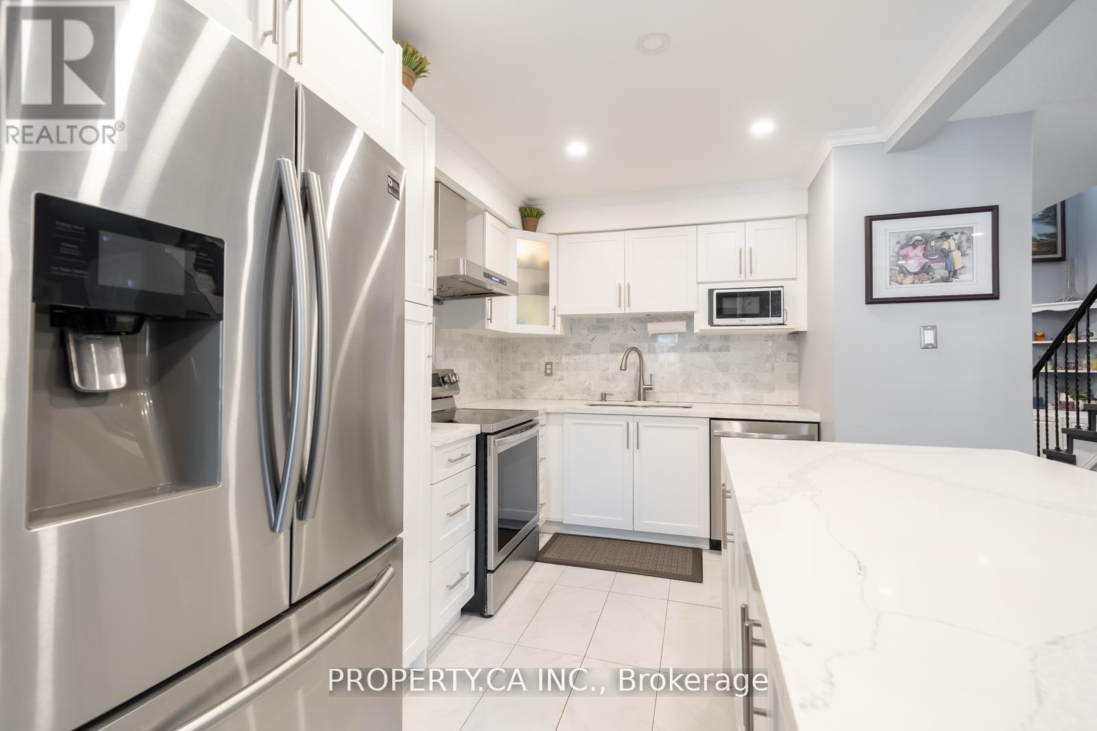 64 Dawson Crescent, Brampton, Ontario  L6V 3M6 - Photo 13 - W12180858