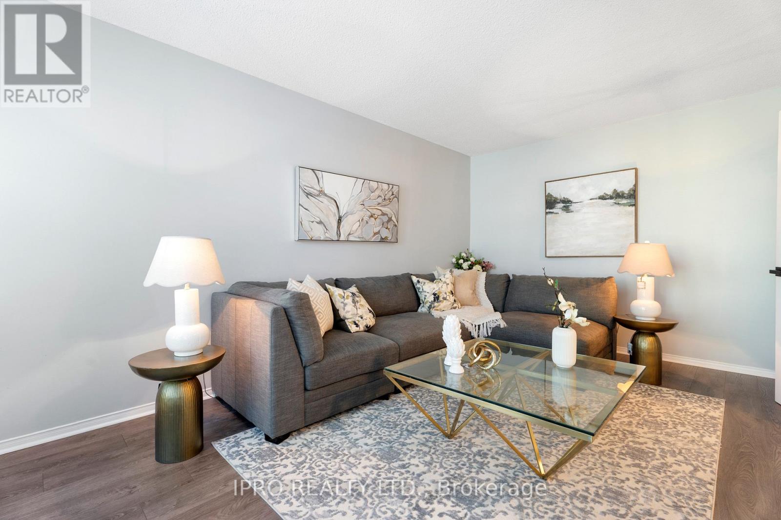 6070 Prairie Circle, Mississauga, Ontario  L5N 5Z5 - Photo 6 - W12180862