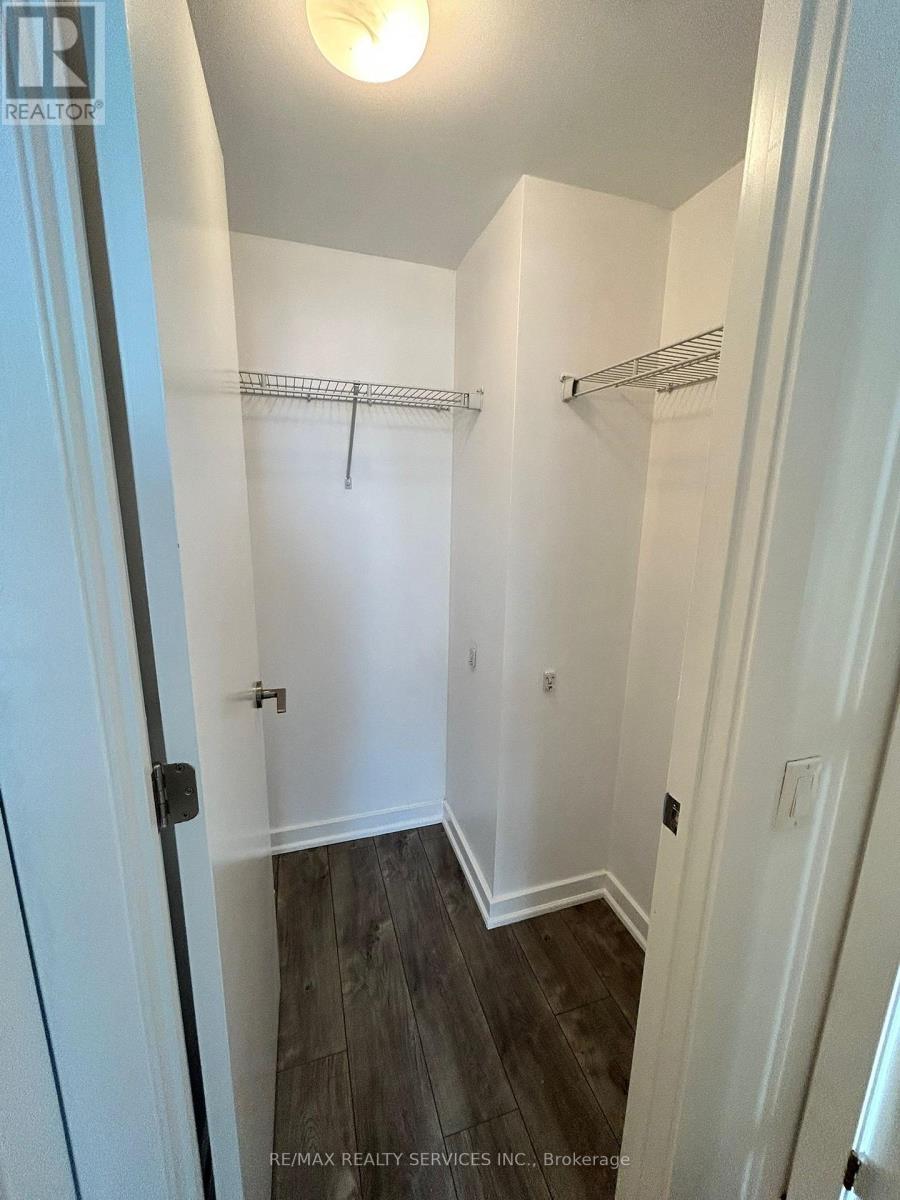 2704 - 2220 Lake Shore Boulevard W, Toronto (Mimico), Ontario  M8V 0C1 - Photo 11 - W12180872