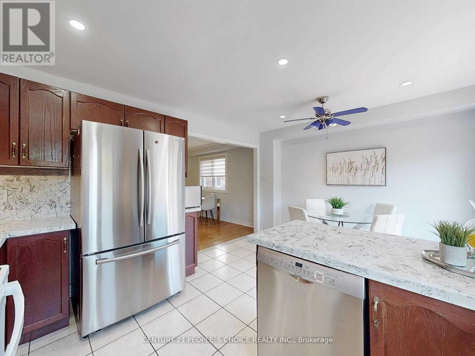 5957 Candlebrook Court, Mississauga, Ontario  L5V 2V5 - Photo 11 - W12180953