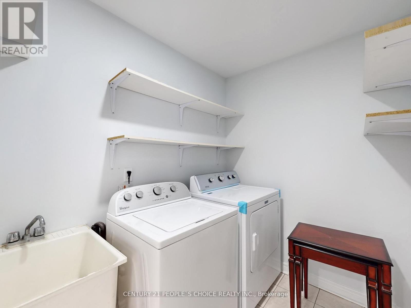 5957 Candlebrook Court, Mississauga, Ontario  L5V 2V5 - Photo 16 - W12180953