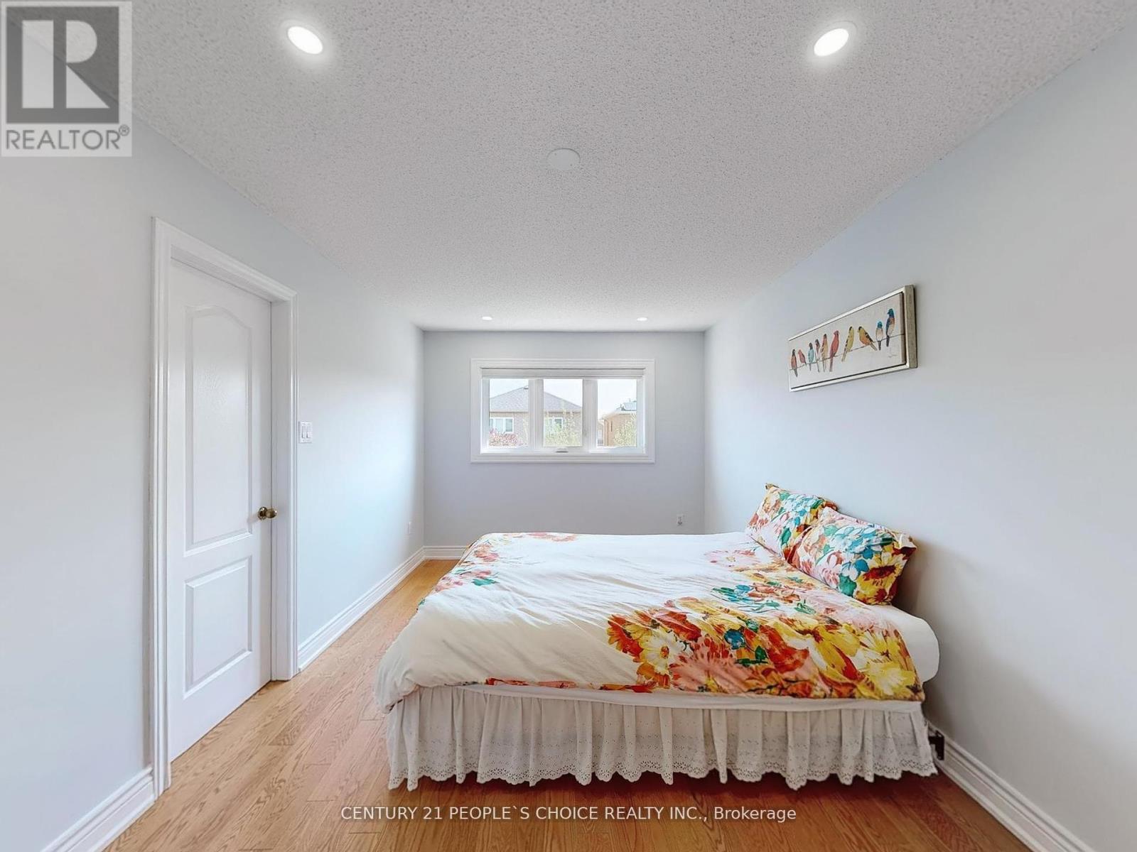 5957 Candlebrook Court, Mississauga, Ontario  L5V 2V5 - Photo 21 - W12180953