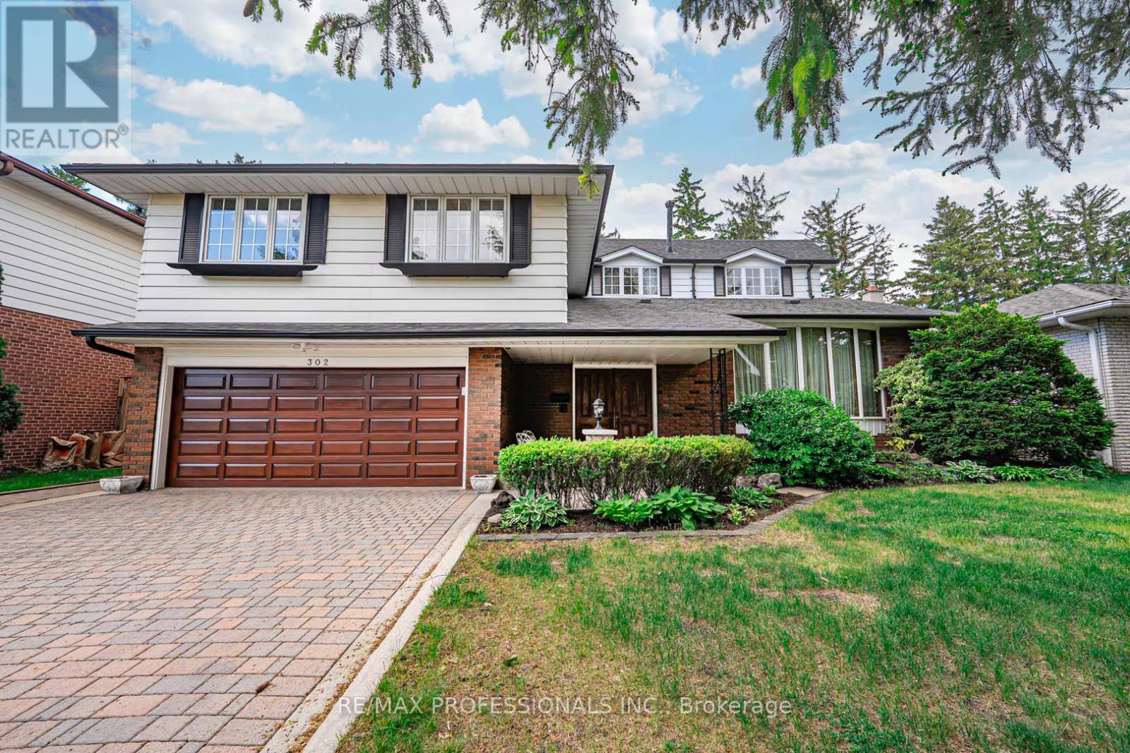 Property at 302 LENEL COURT image 1