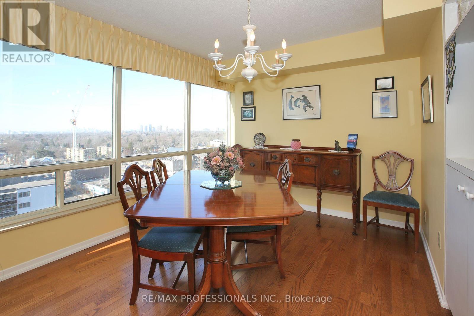 1802 - 1320 Islington Avenue, Toronto, Ontario  M9A 5C6 - Photo 11 - W12181010