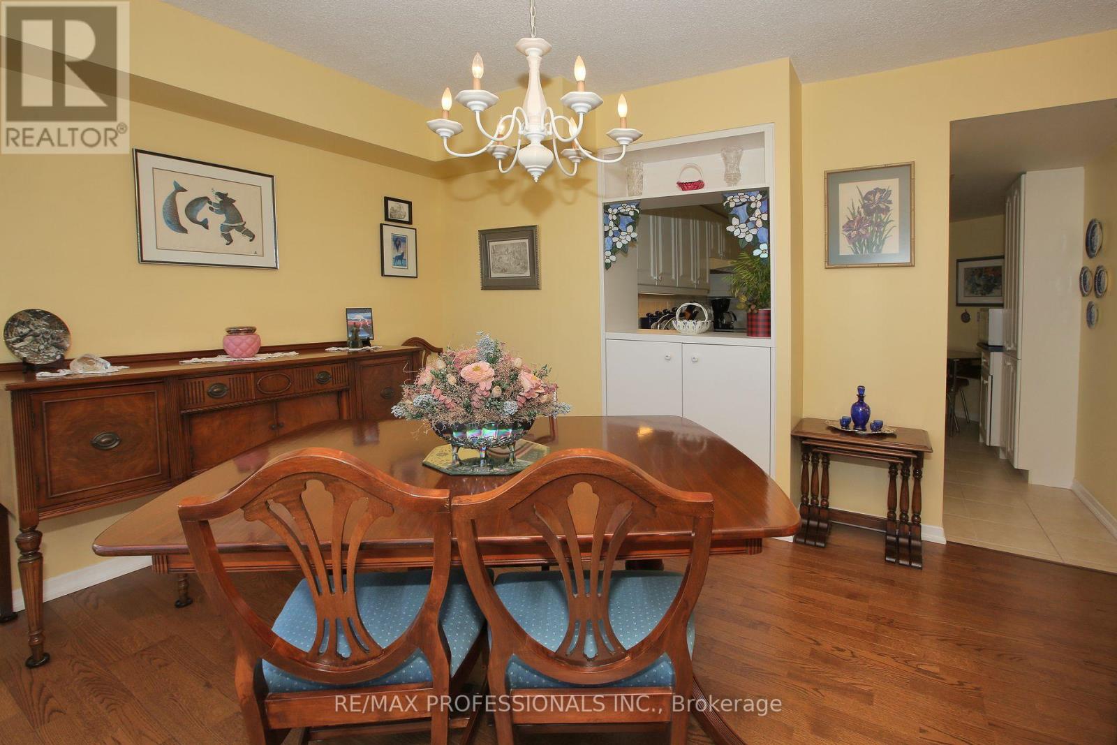 1802 - 1320 Islington Avenue, Toronto, Ontario  M9A 5C6 - Photo 12 - W12181010