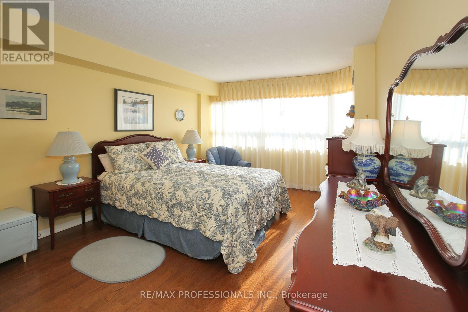 1802 - 1320 Islington Avenue, Toronto, Ontario  M9A 5C6 - Photo 27 - W12181010